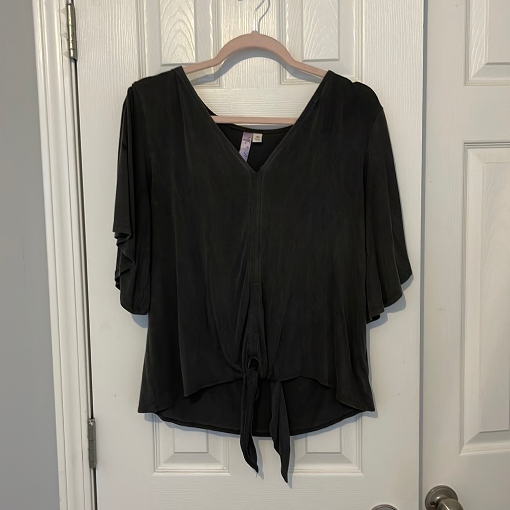 Grey Alya shirt, Medium, lightly worn